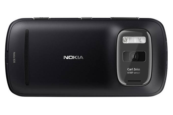 نوکیا،گوشی با دوربین لنز ۵ گانه تولید می‌کند +عکس